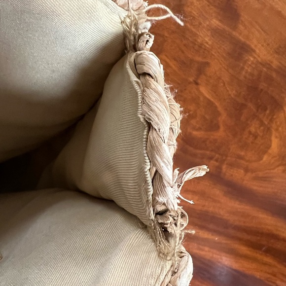 Sun ‘N’ Sand straw bag with silver glitter circles - Picture 9 of 11